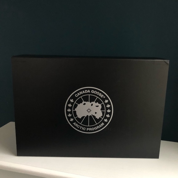 Canada Goose Other - Canada Goose Large Magnetic Original Gift Box